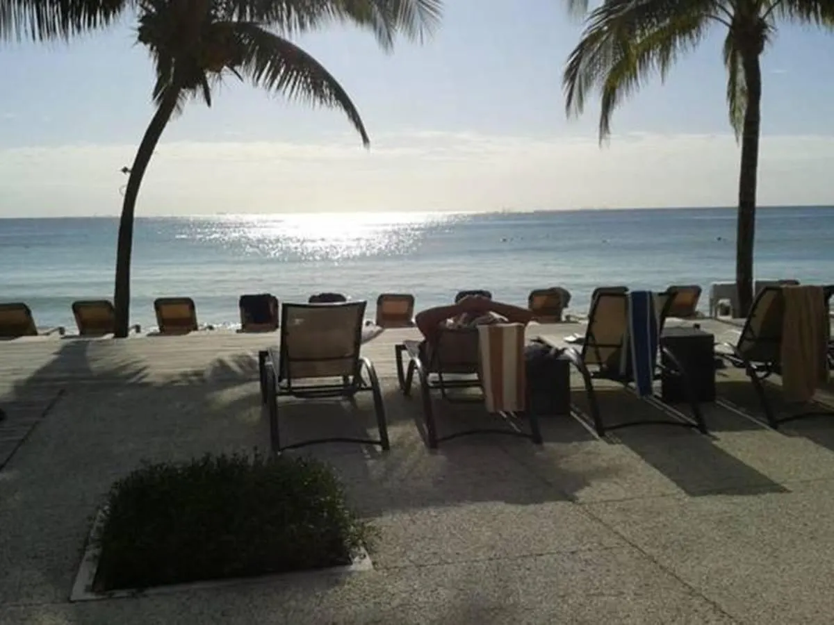 El Faro 104 Reef Apartment Playa del Carmen